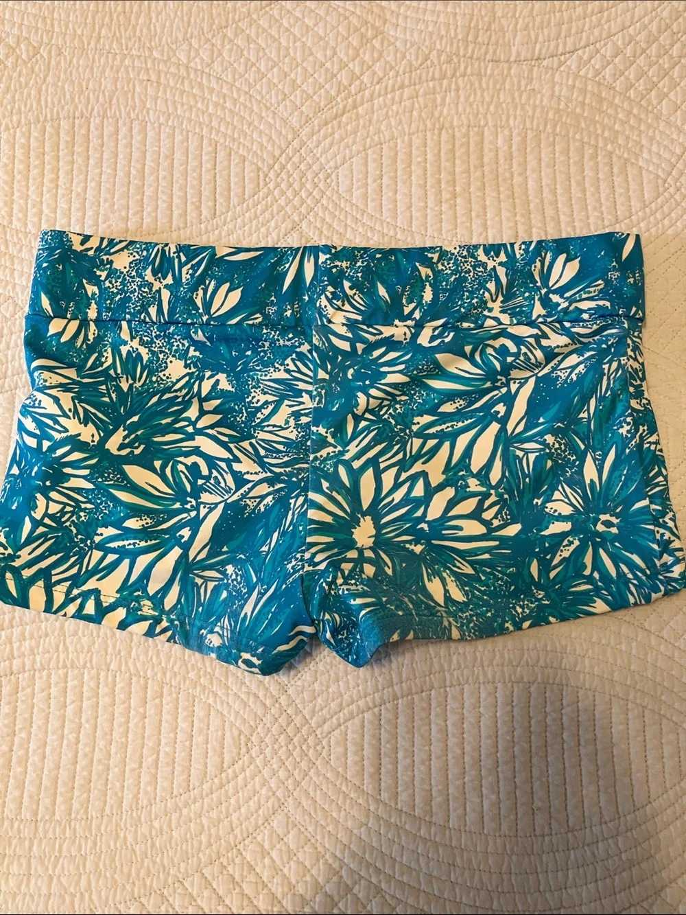 Frankie’s Bikinis Blue Swim Shorts small